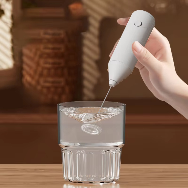 Montalatte portatile, alimenta - Electric Milk Frother Handheld recensione e prezzo
